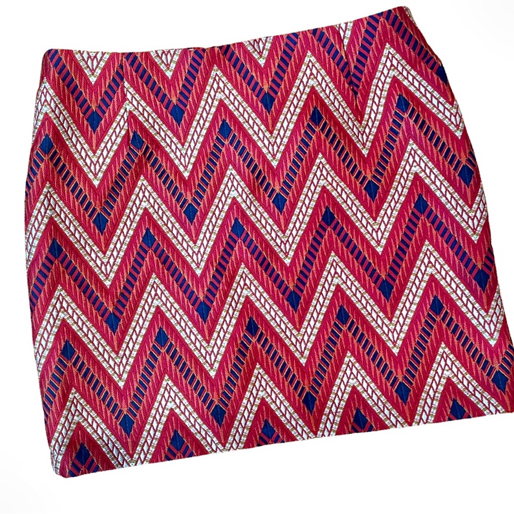 Zigzag Mini Skirt Size 10 (Medium)